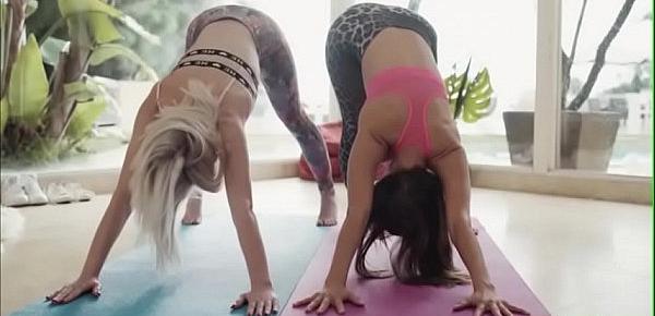  Alexis helps Yoga Partner Jessie orgasm
